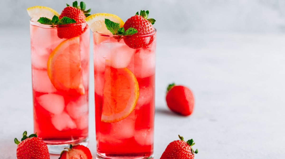 Strawberry mint lemon tea